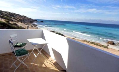 Seaview apartment in best location close to the beach-AR13