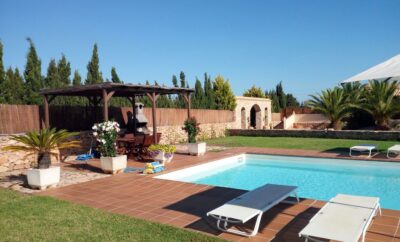 PROPERTY WITH TWO VILLAS – FORMENTERA L09
