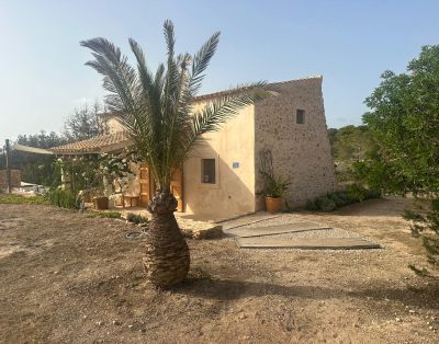 RESTORED FINCA IN LAS SALINAS – FORMENTERA F24