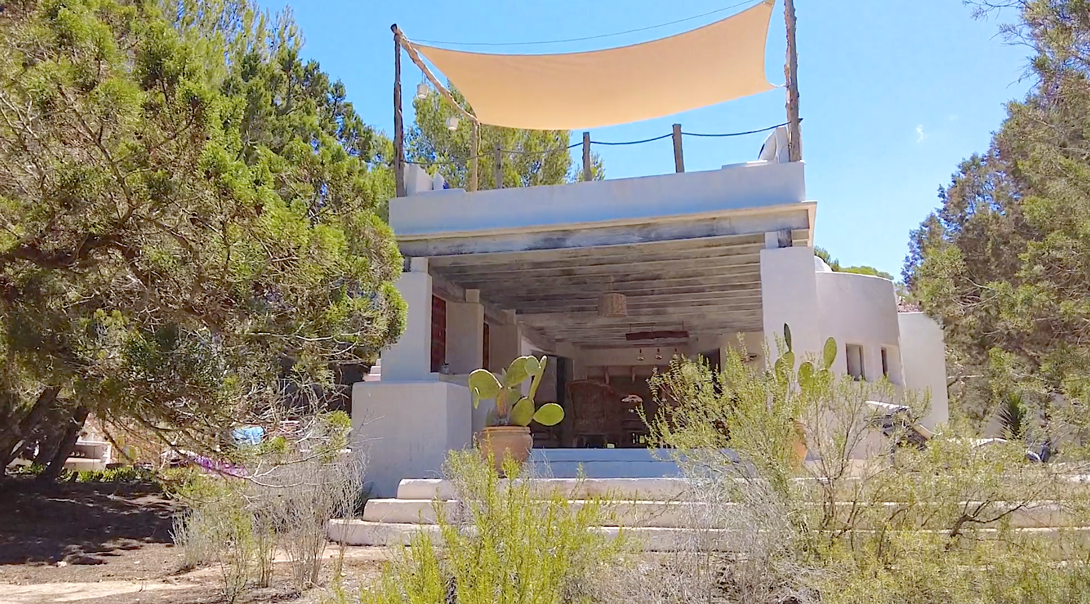 CASA MANU – VILLA EN PRIMERA LINEA EN CALA SAONA FORMENTERA V207