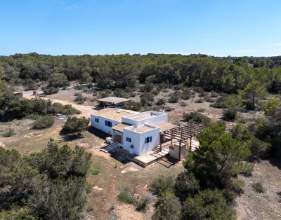 MARAVILLOSA FINCA EN ES CAP DE BARBARIA – FORMENTERA V218